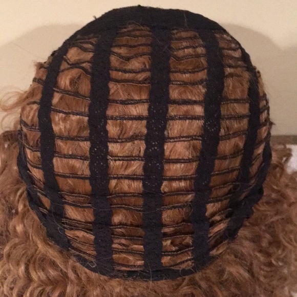 Medium brown with dark root wig - Picture 4 of 5